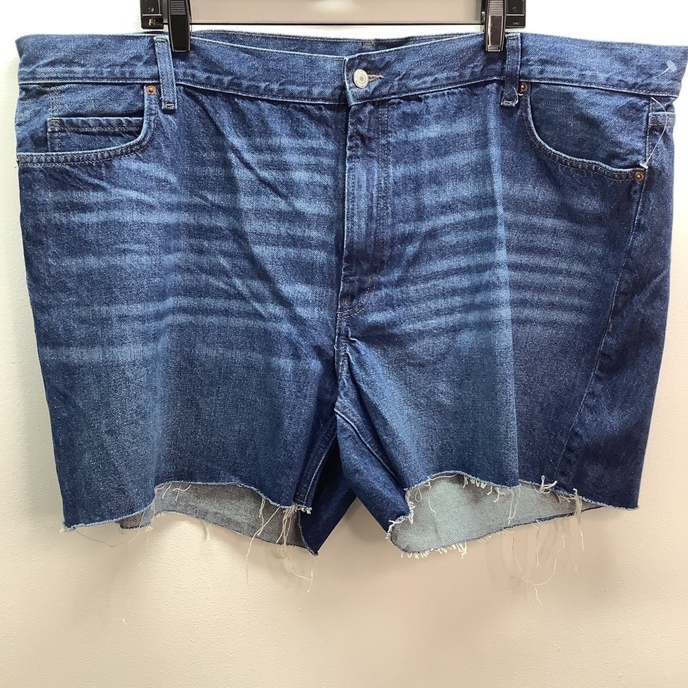 Old Navy Size 24 Slouchy Straight Women's Blue Jean Shorts. New No Tags.